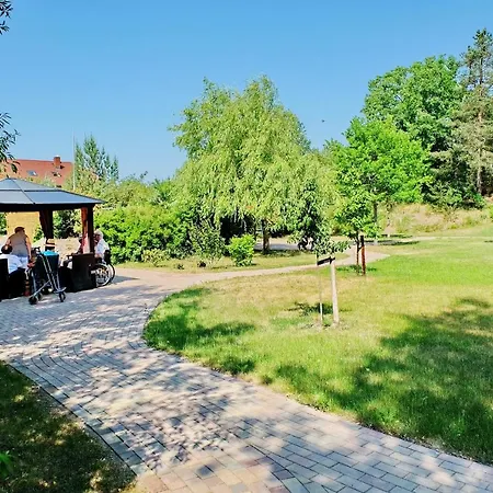 Pflegehotel Neustrelitz Privatunterkunft *